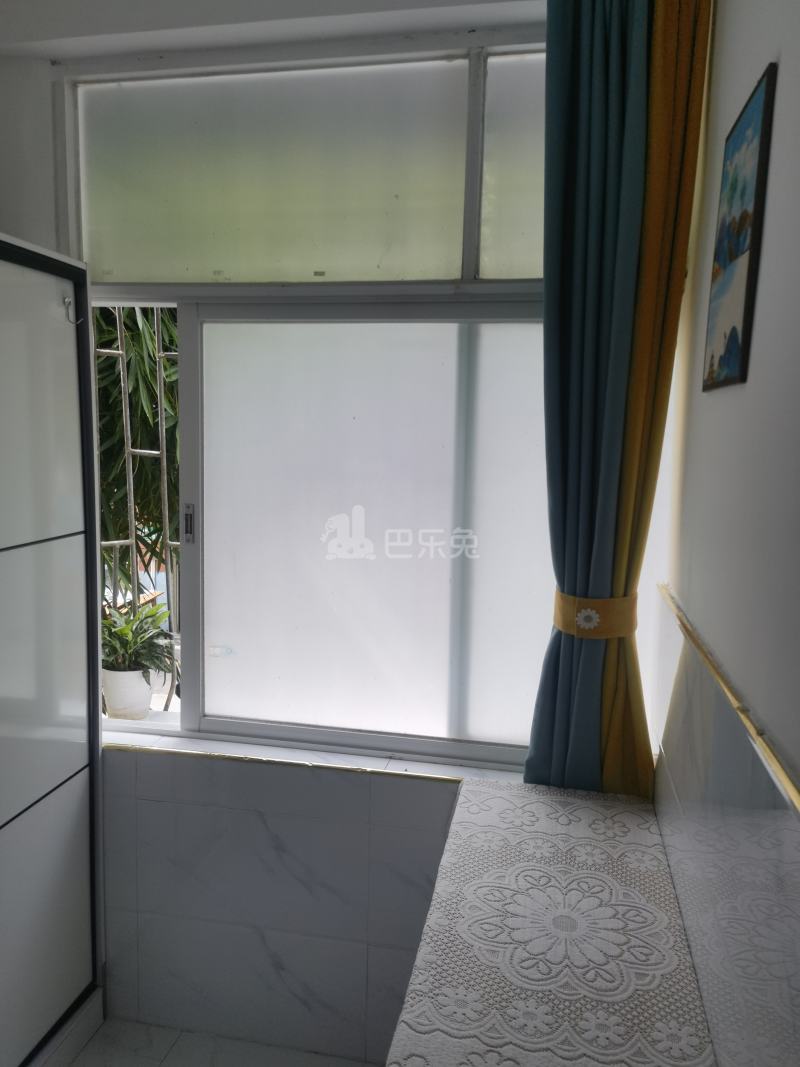 南油生活B区8826826卧室窗户图6