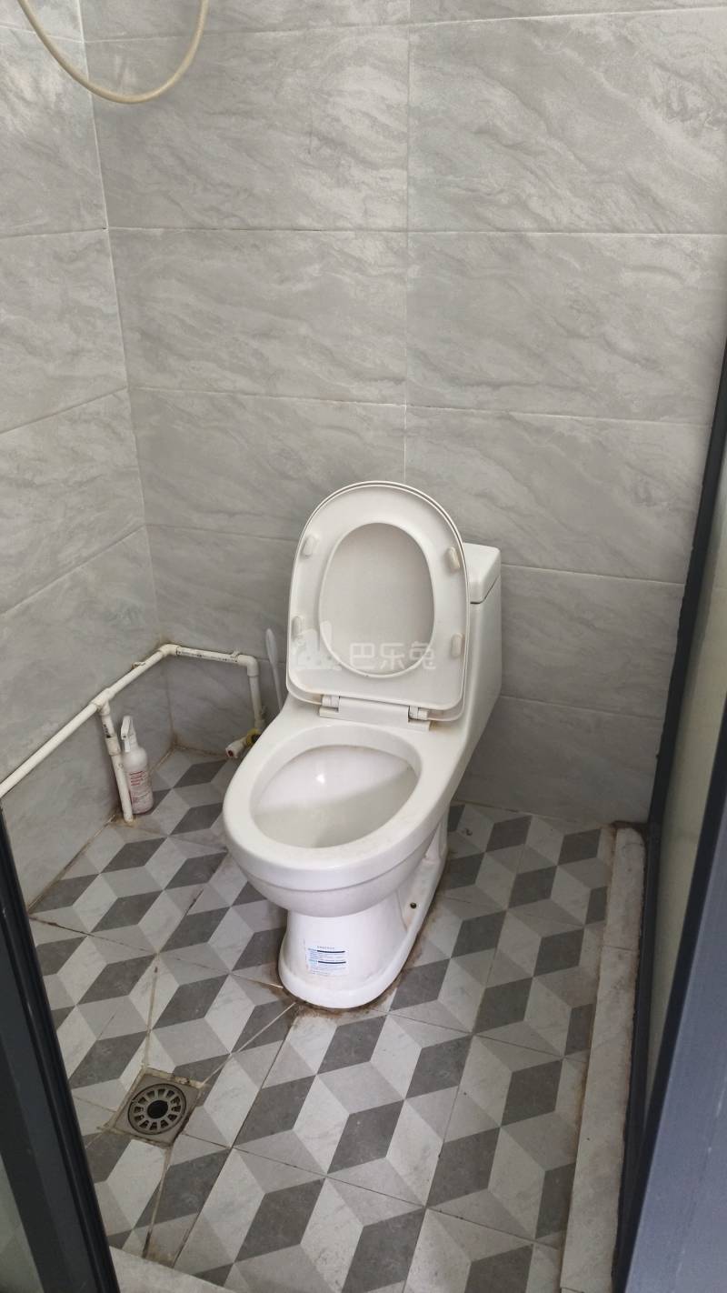 后海第一统建楼8831382卫生间图5