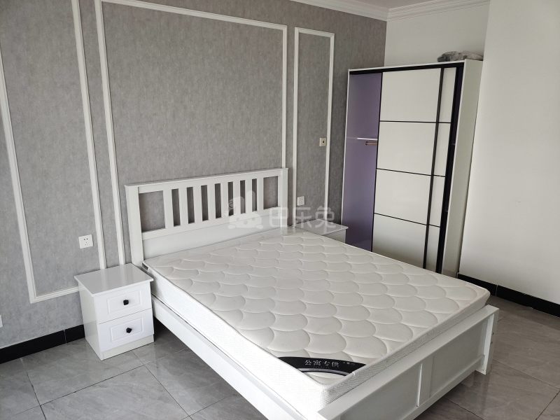 新月鸿锦苑1期8859356卧室图2