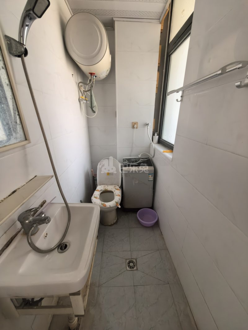 甬申金地城8865387卫生间图6