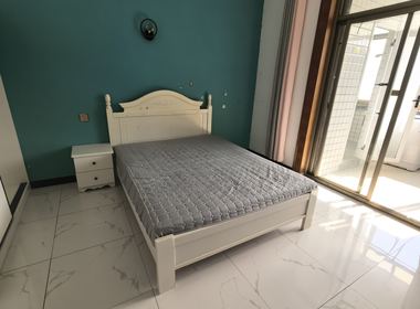 英雄村（民房） 