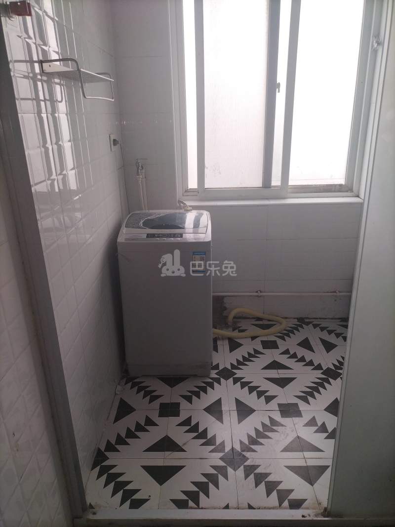 巷佳华苑2期16101405卫生间图7