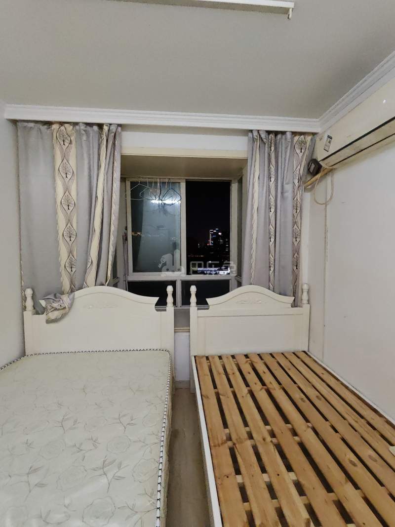 书香公寓（小区）8877290卧室窗户图16