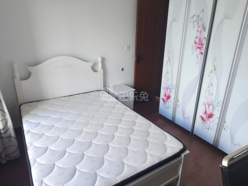 巷佳华苑2期8885045卧室图2