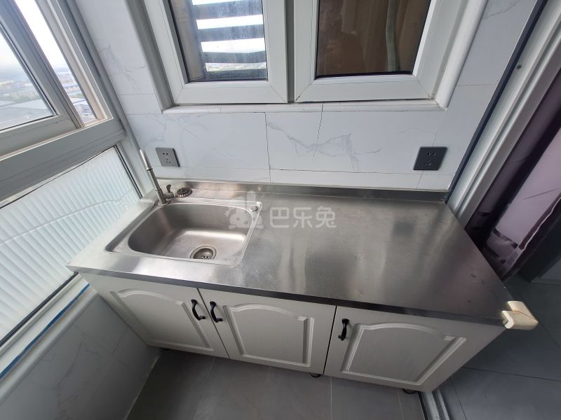 翔瑞新苑南区8915908厨房图4