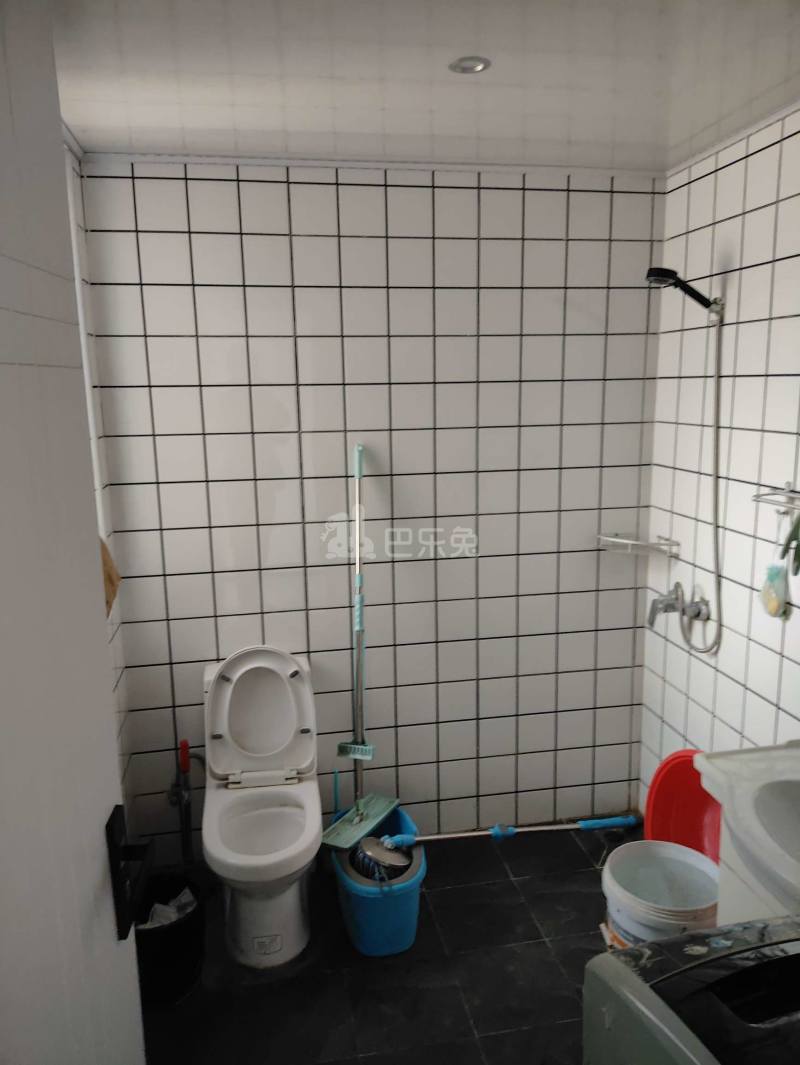 新月鸿锦苑2期西区8922161卫生间图13