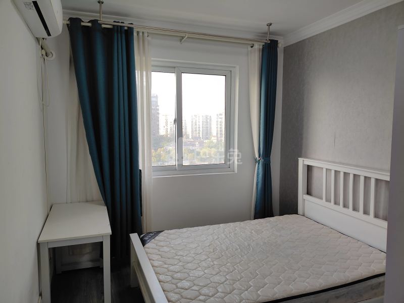 新月鸿锦苑2期西区8922161卧室图4