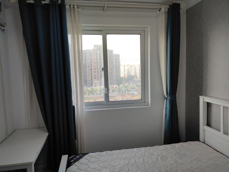 新月鸿锦苑2期西区8922161卧室图0