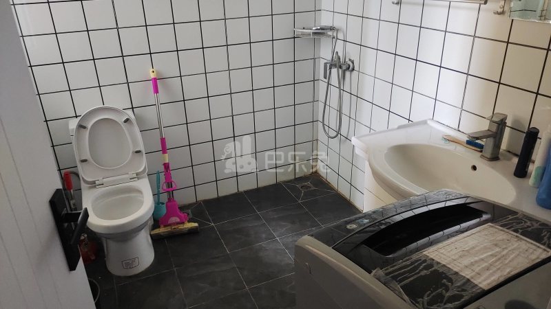 新月鸿锦苑2期西区8922161卫生间图18