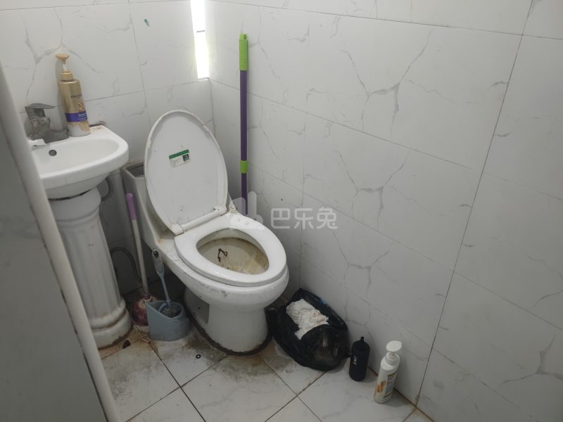 高行绿洲六期8937853卫生间图8