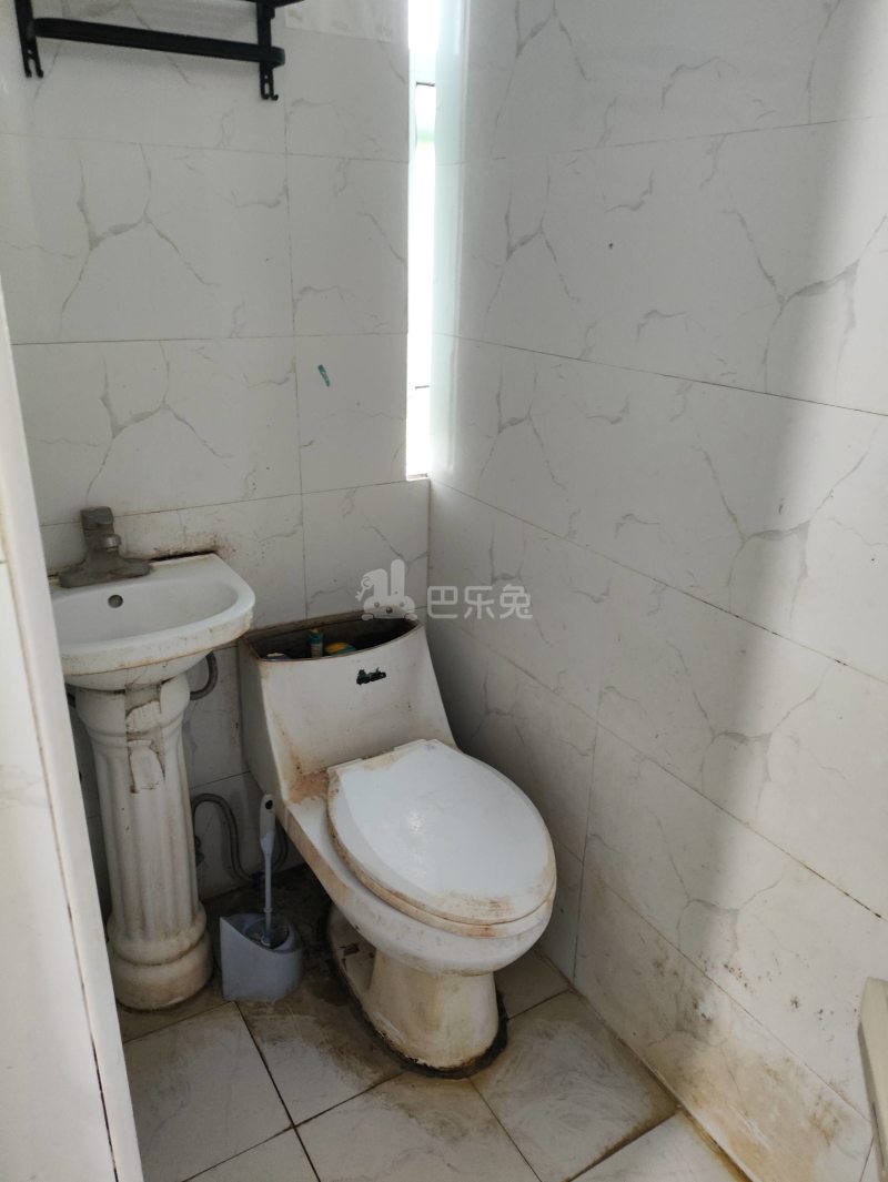 高行绿洲六期8937853卫生间图9