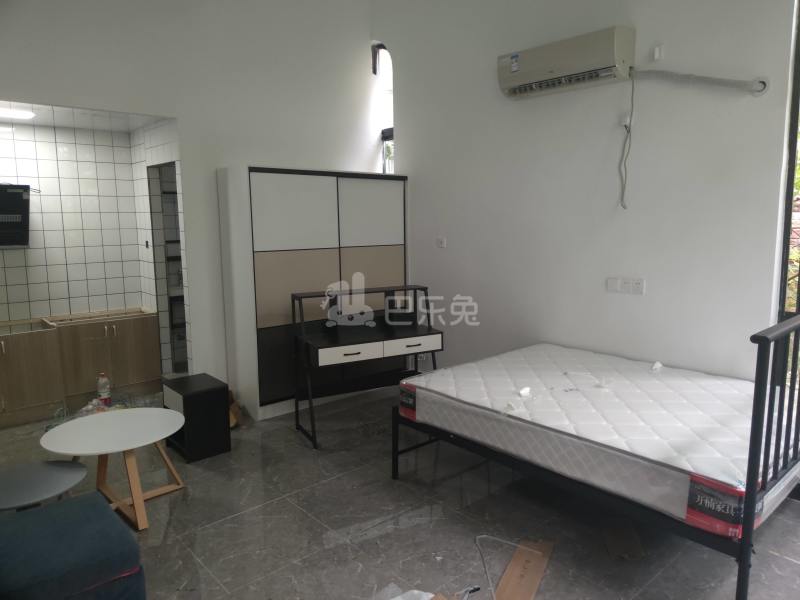 英郡雷丁小城8976793卧室图1