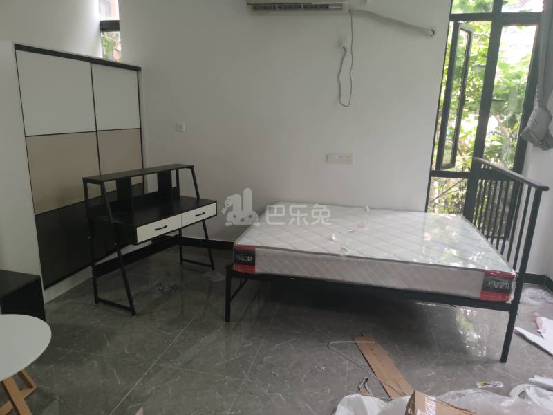 英郡雷丁小城8976793卧室图3