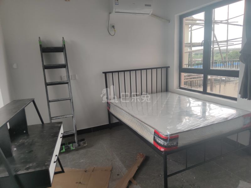 英郡雷丁小城8976797卧室图0