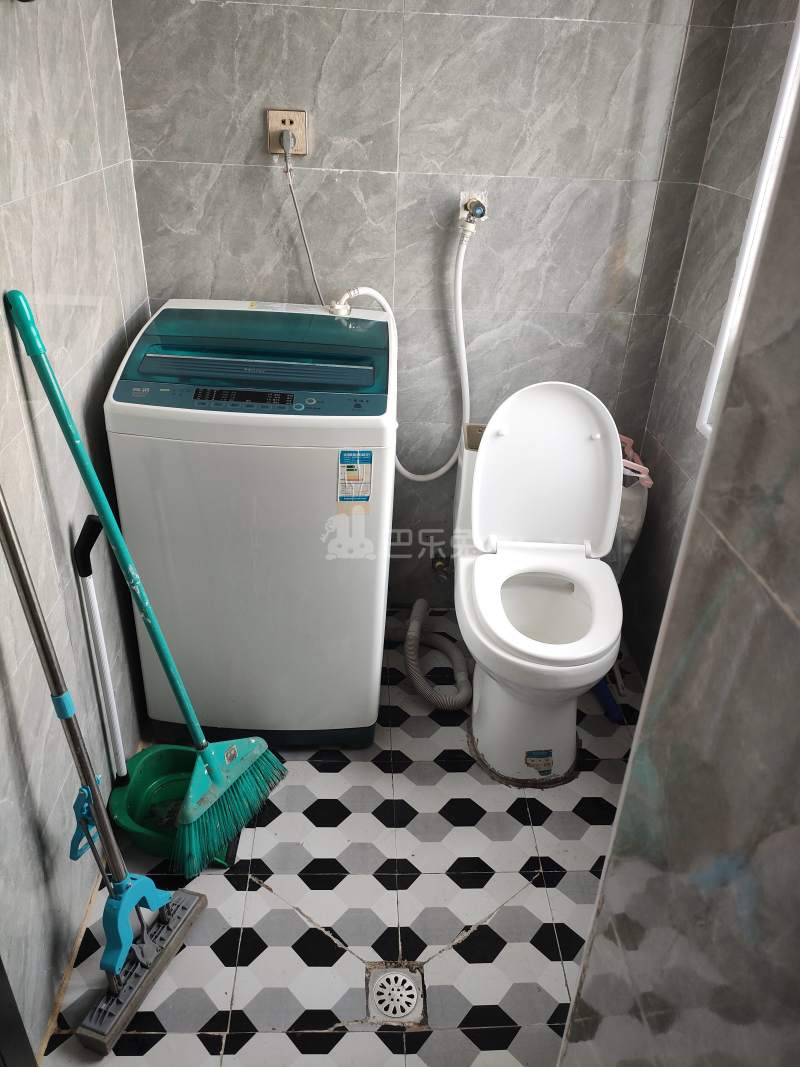 香楠小区（广兰路248弄）9674573卫生间图6