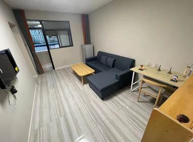 七号时尚公寓 2室1厅1卫