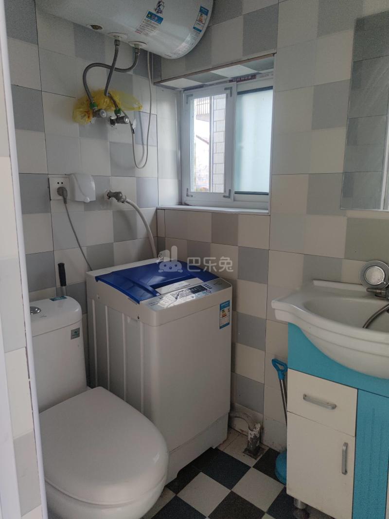 川展路新春村南王家宅（民房）9001206卫生间图6