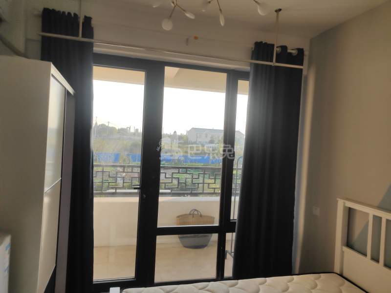 鄉悦华亭9007922卧室窗户图7