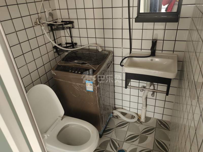 鄉悦华亭9007922卫生间图5