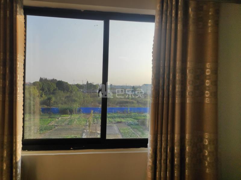 鄉悦华亭9007924卧室窗户图7