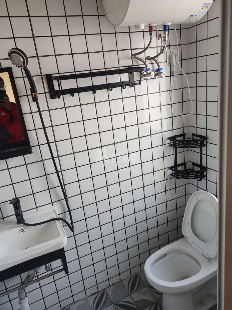 鄉悦华亭9007924卫生间图5