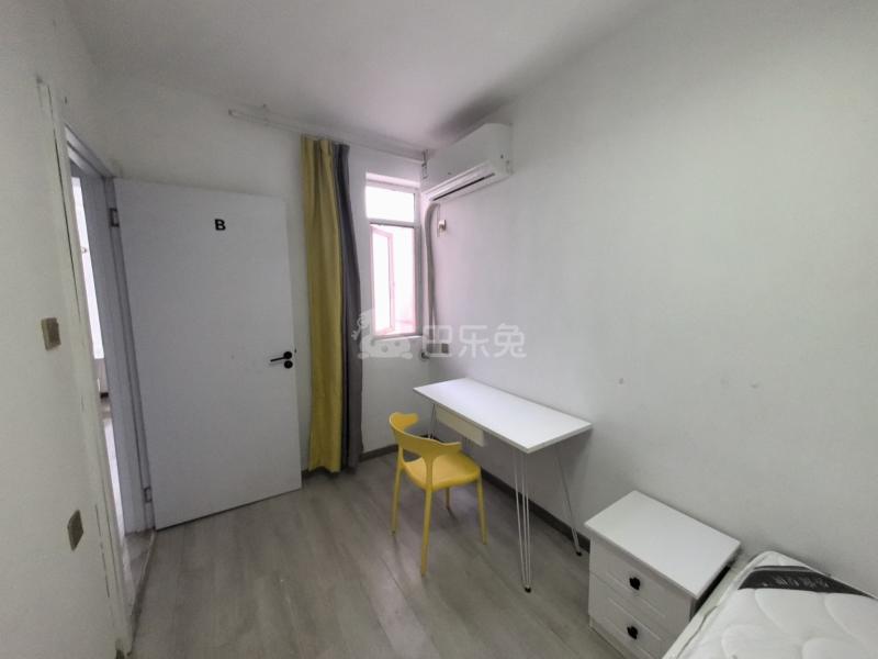 兴浦新村（闸殷路75弄）9010541卧室图2