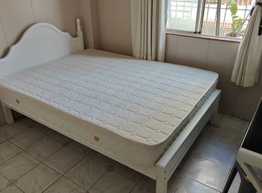 后海第一统建楼 