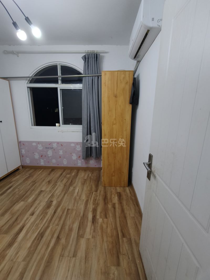 国和路611弄9027928卧室图2