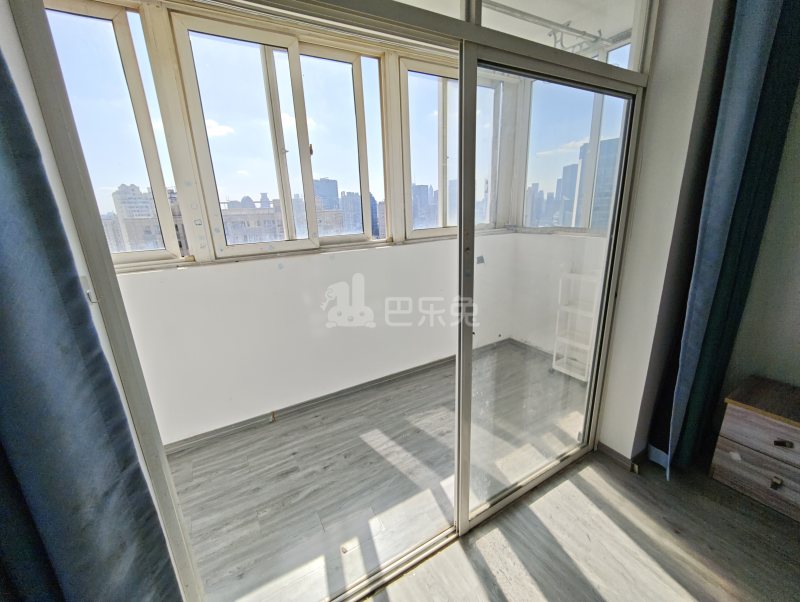 中皇广场9031717卧室图3