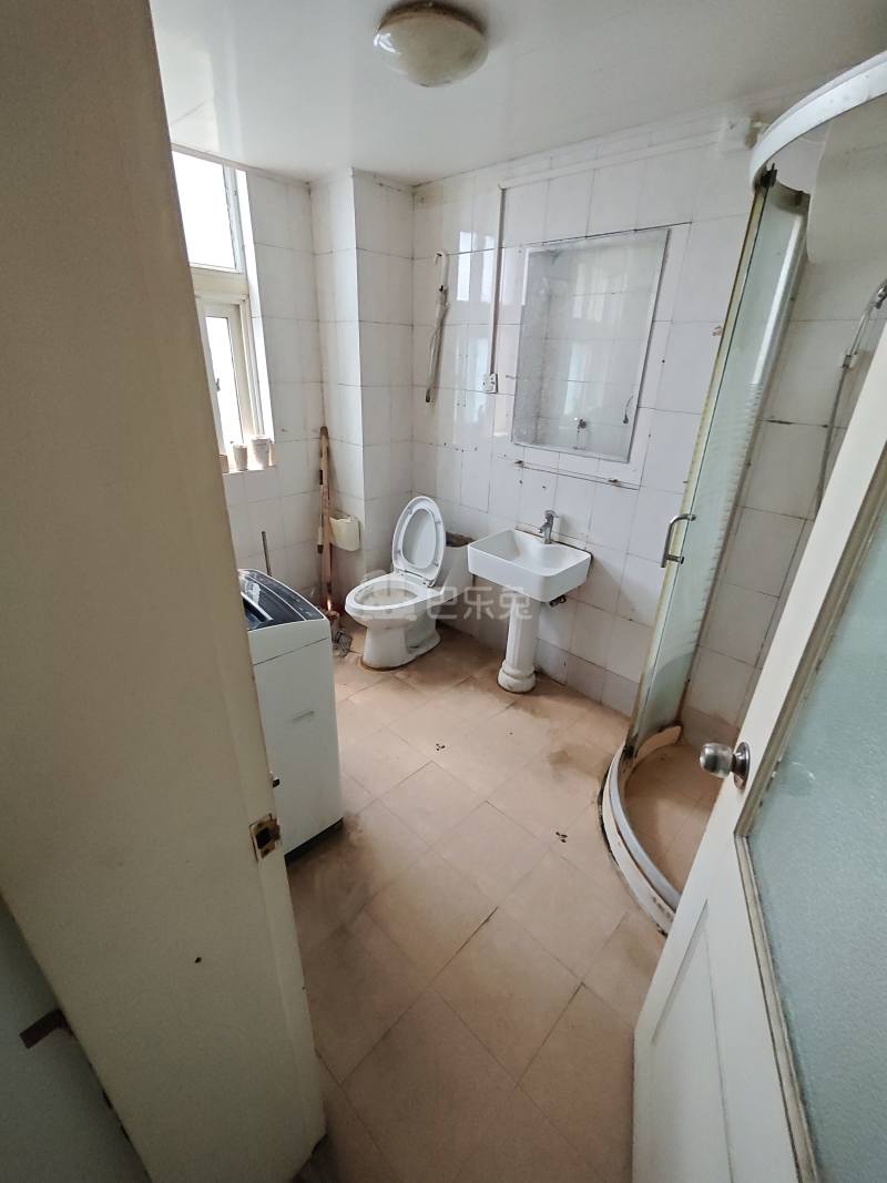 中皇广场9031717卫生间图8