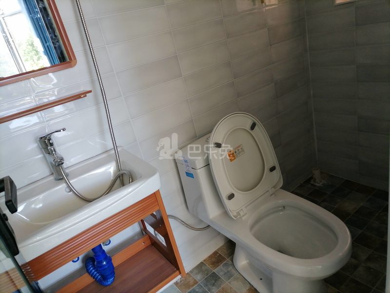 季桥村（民房）9049408卫生间图8