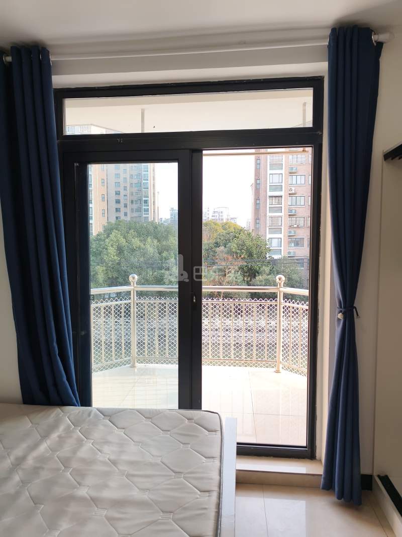 季桥村（民房）9049448卧室窗户图16