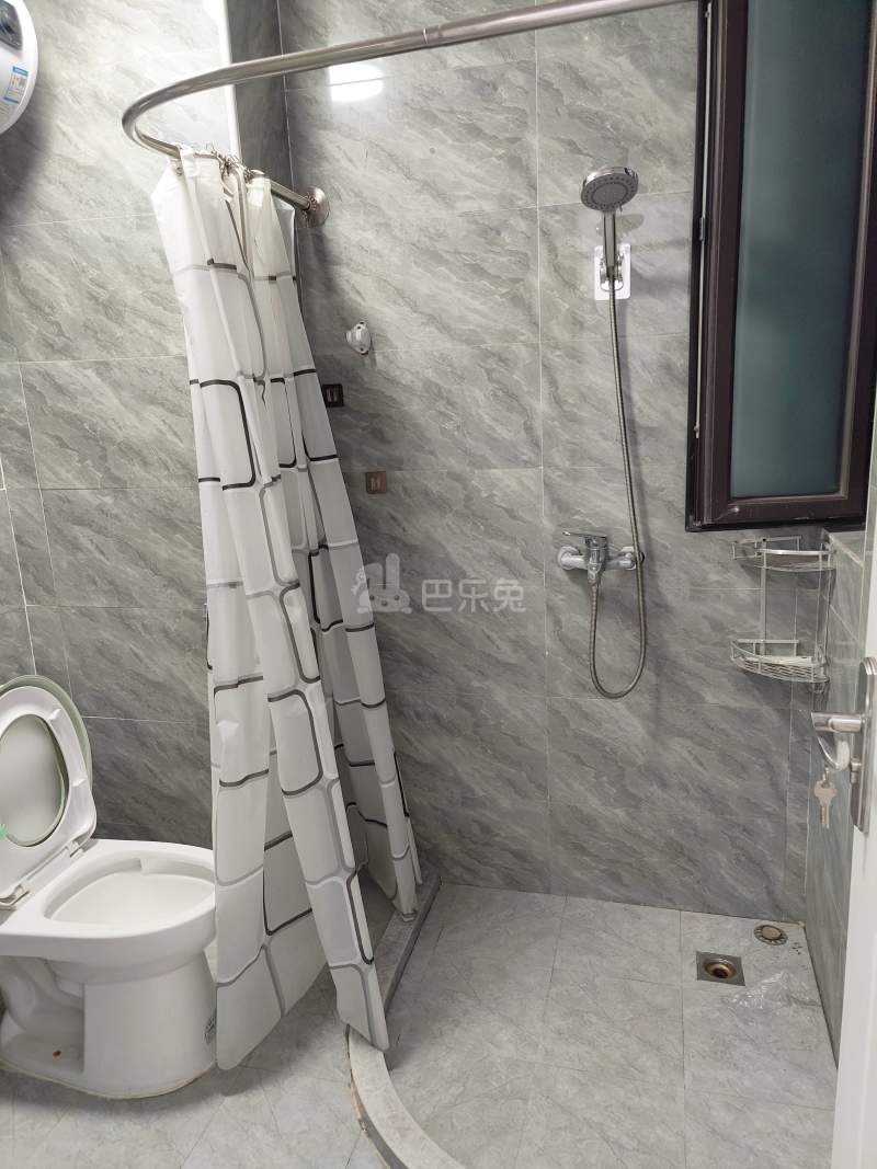 佘北家园凤尾苑9099950卫生间图9