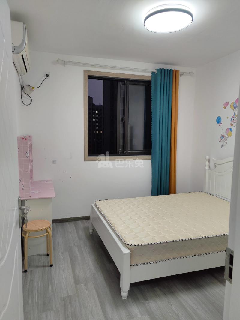 佘北家园凤尾苑9099950卧室图3