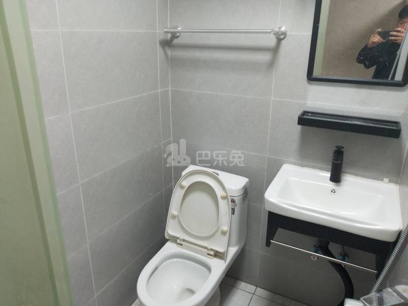 逸仙路3808号9114122卫生间图5