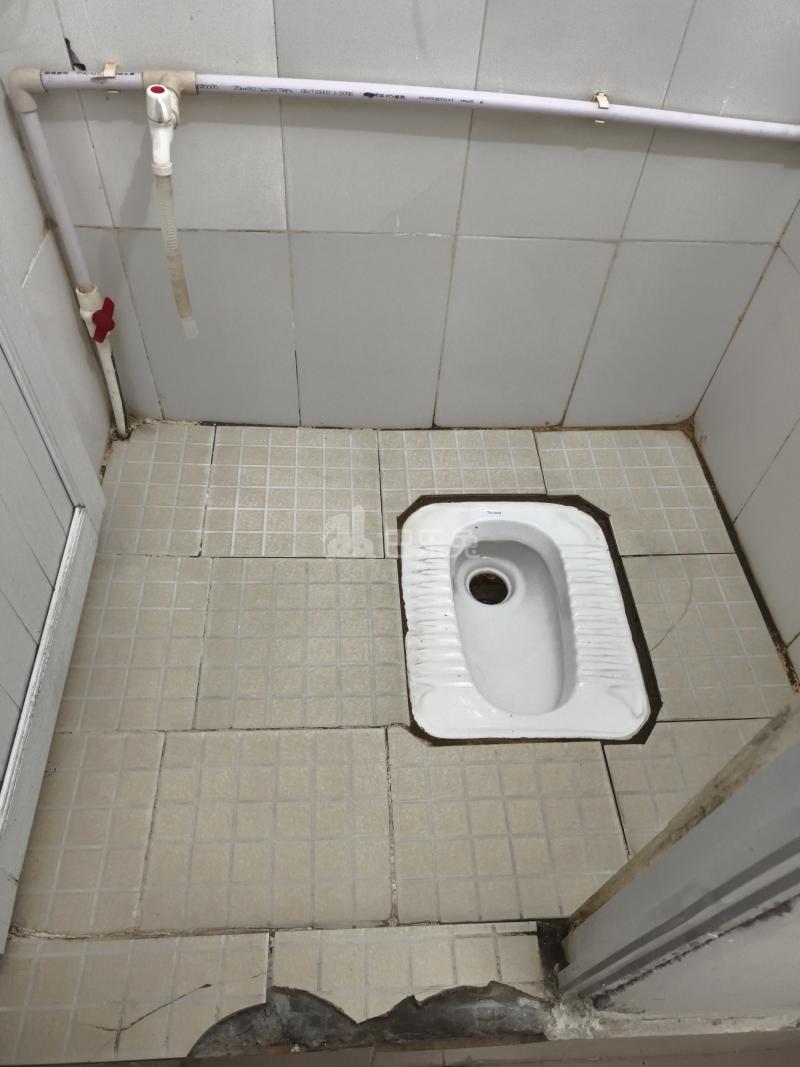 海虹苑9117901卫生间图6