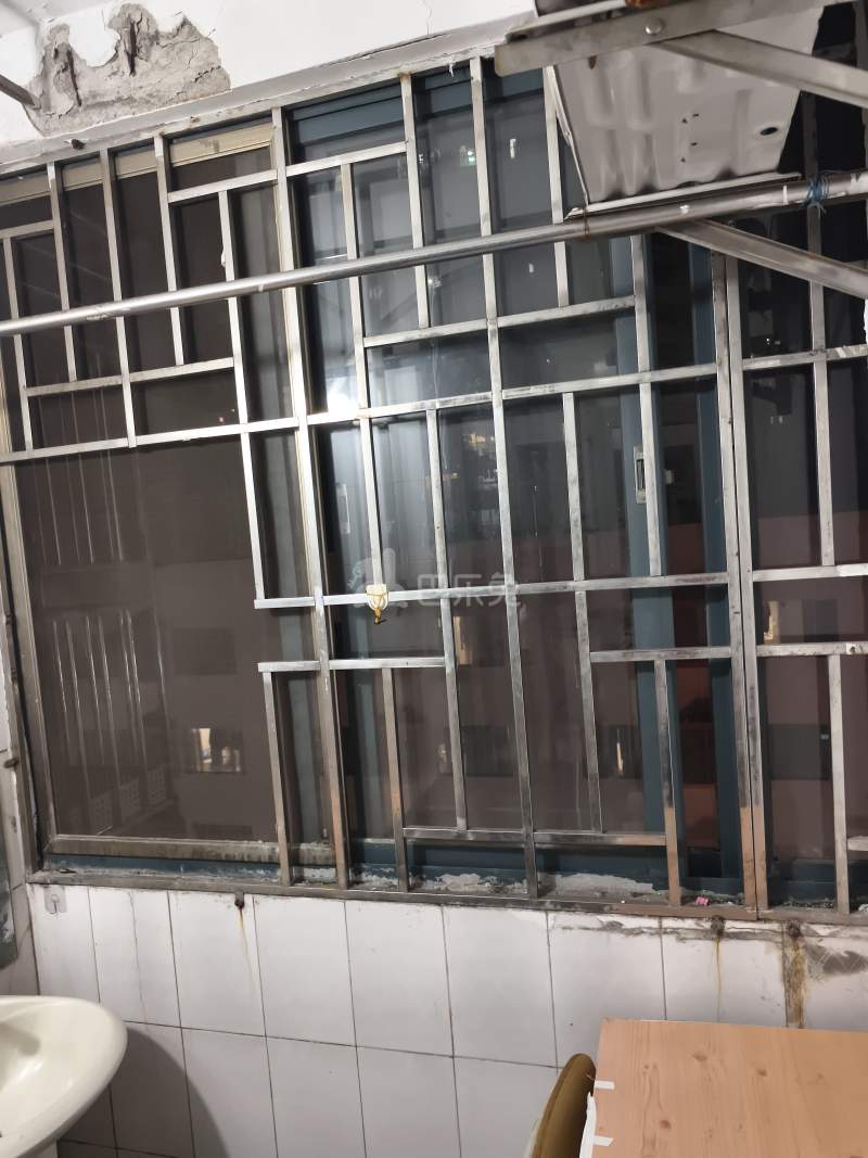 海虹苑9117901卧室窗户图8