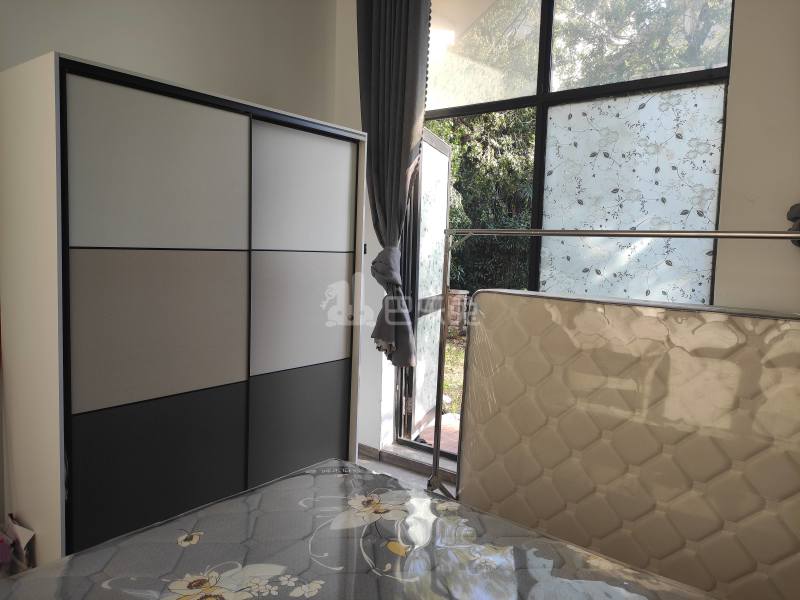 英郡雷丁小城9122215卧室图1