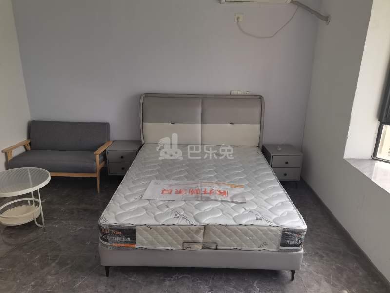 英郡雷丁小城9122235卧室图1