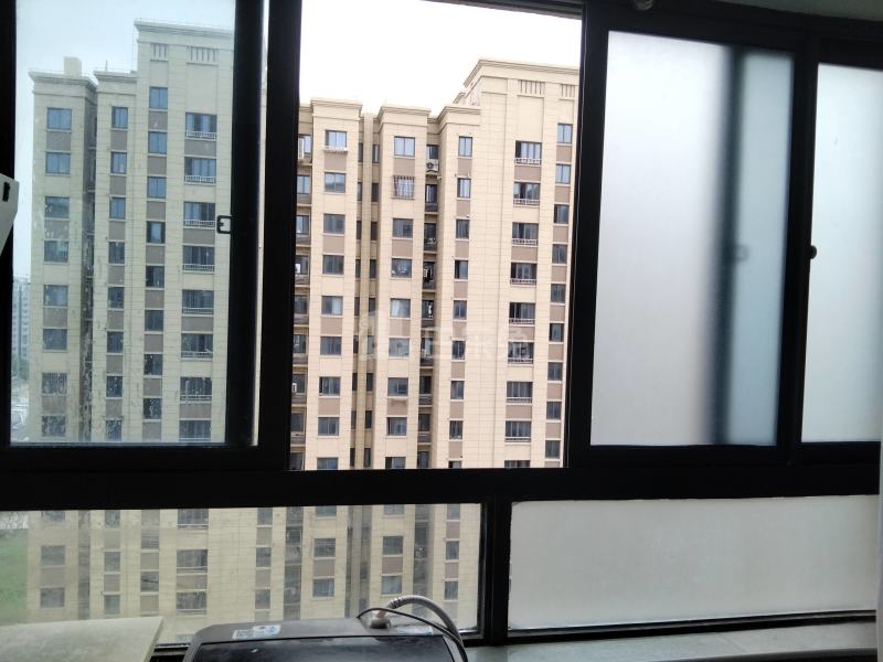 友谊康苑A区9122287卧室窗户图6