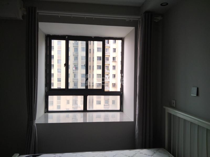 友谊康苑A区9127191卧室窗户图7