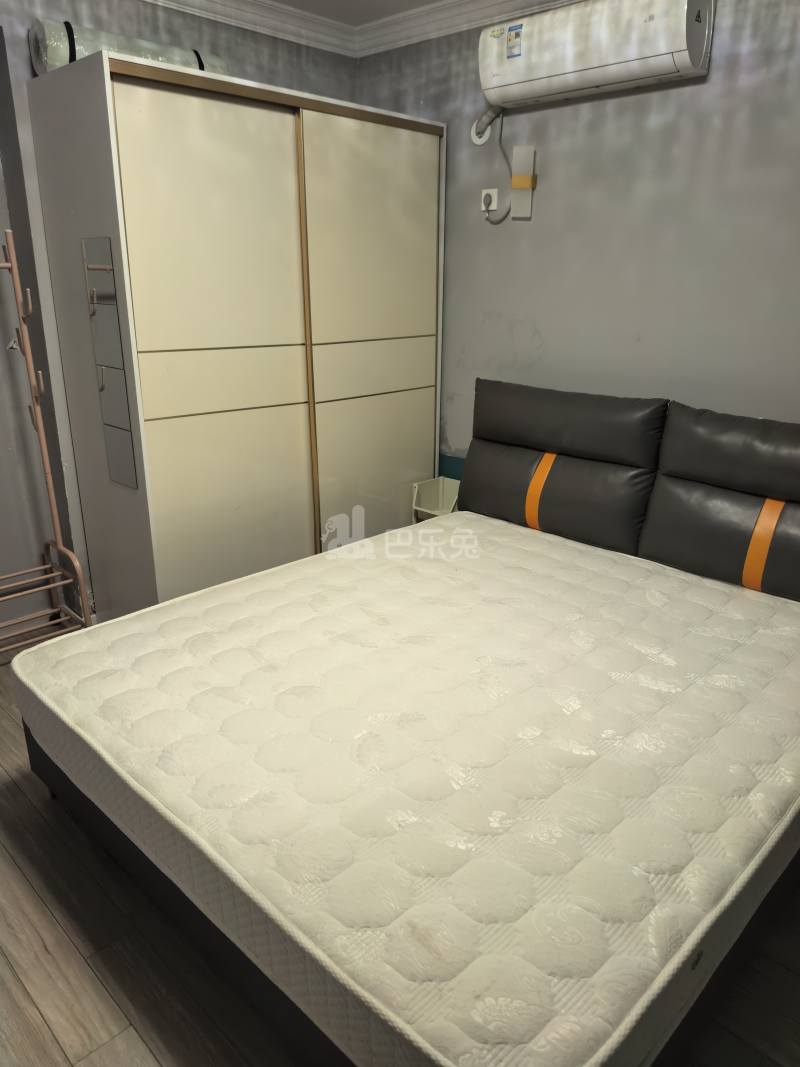 宝宸共和家园南区9140290卧室图2