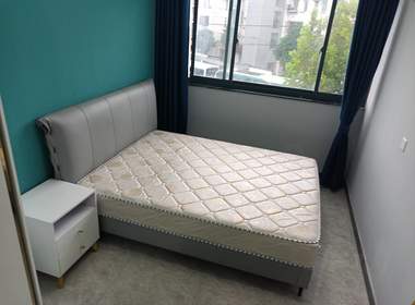 联客公寓 1室0厅1卫