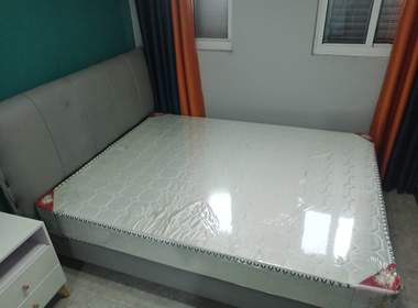 联客公寓 1室0厅1卫