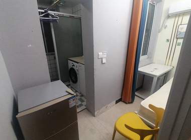 鹤坡路84弄小区 