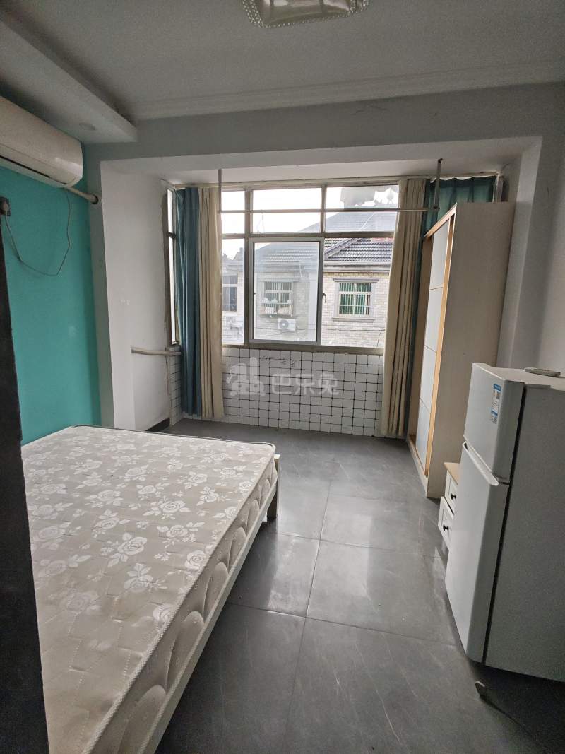 方夏中心村9218373卧室图0