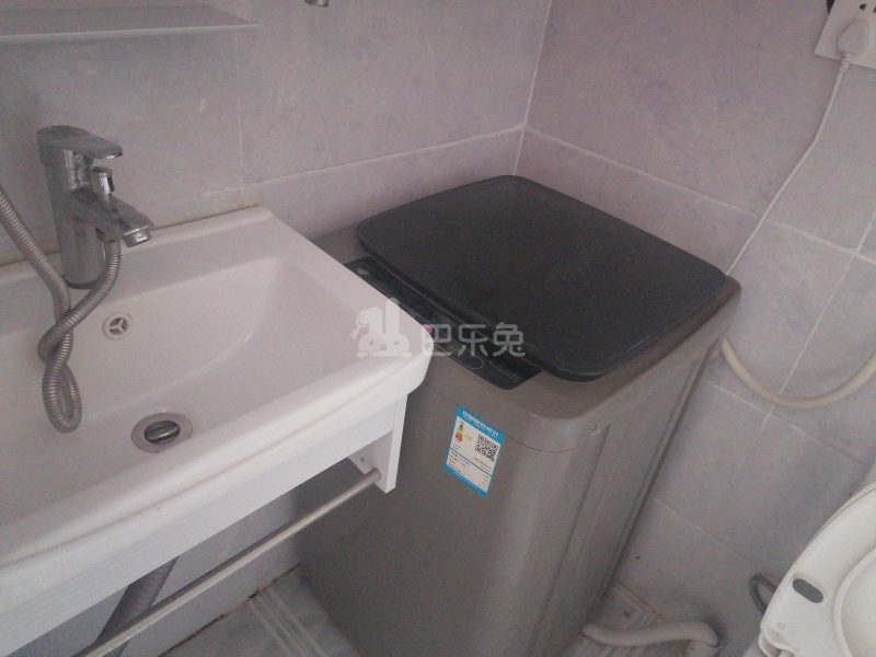 江镇卫东村周家宅（民房）9243099卫生间图4