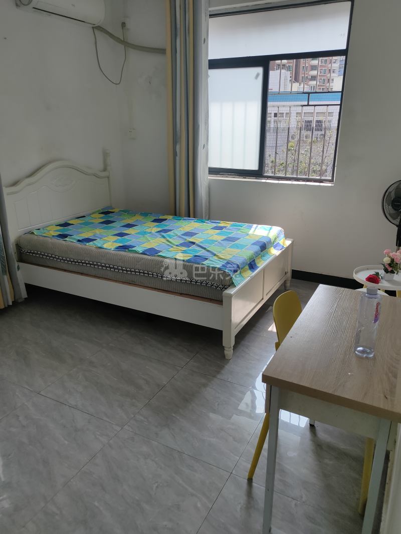 龙城新苑9244580卧室图0