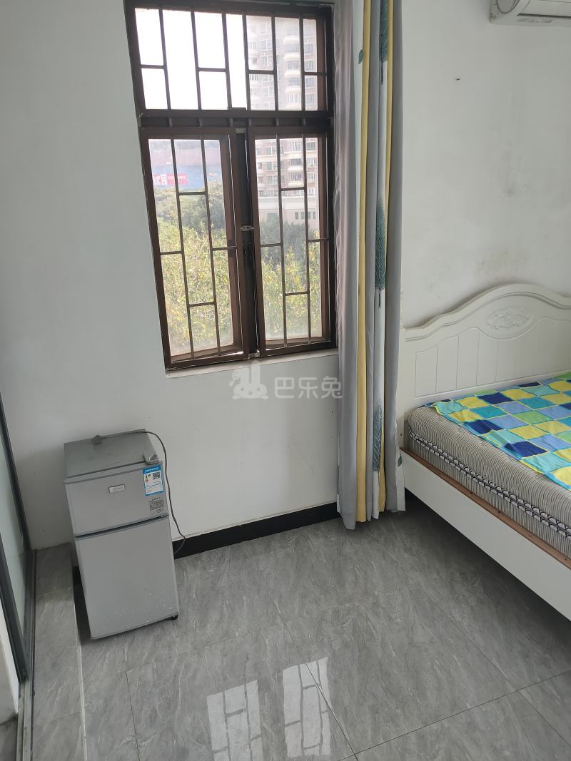 龙城新苑9244580卧室图1