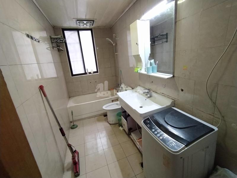 天山新苑9437747卫生间图17